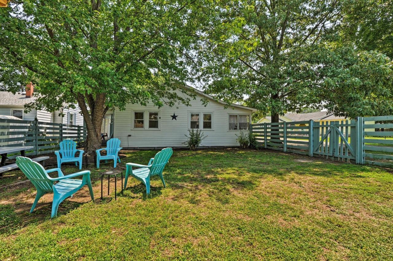 The Blue Crab Cottage - 3 Blocks From The Beach! Colonial Beach Esterno foto