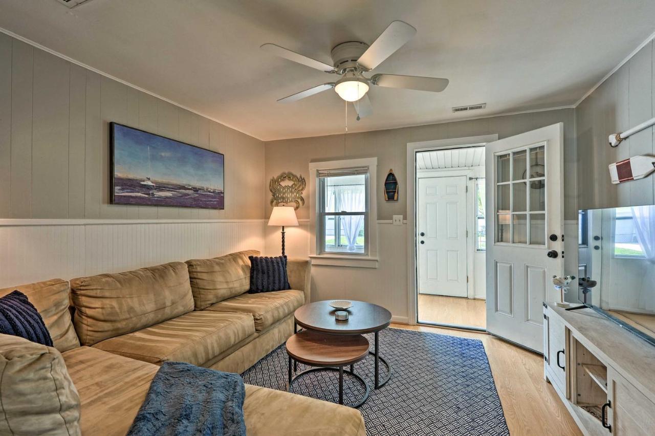 The Blue Crab Cottage - 3 Blocks From The Beach! Colonial Beach Esterno foto