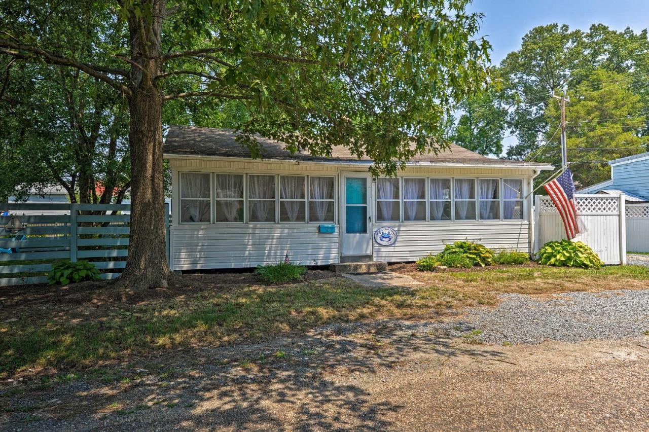 The Blue Crab Cottage - 3 Blocks From The Beach! Colonial Beach Esterno foto